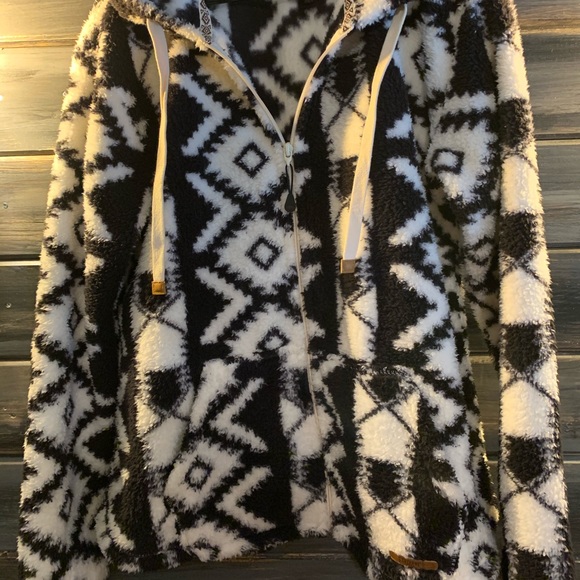 Black & White Fuzzy Sweater - Picture 2 of 7